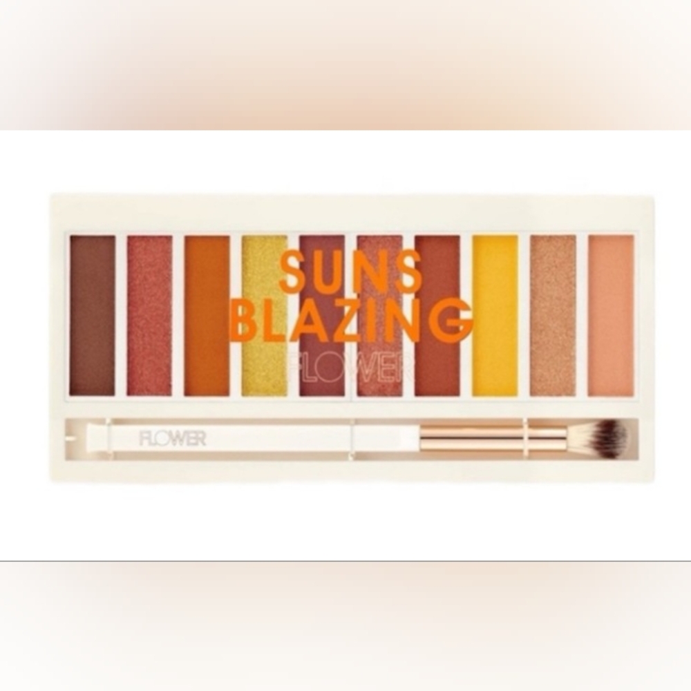 Suns Blazing Eyeshadow Palette Flower  By Drew Barrymore